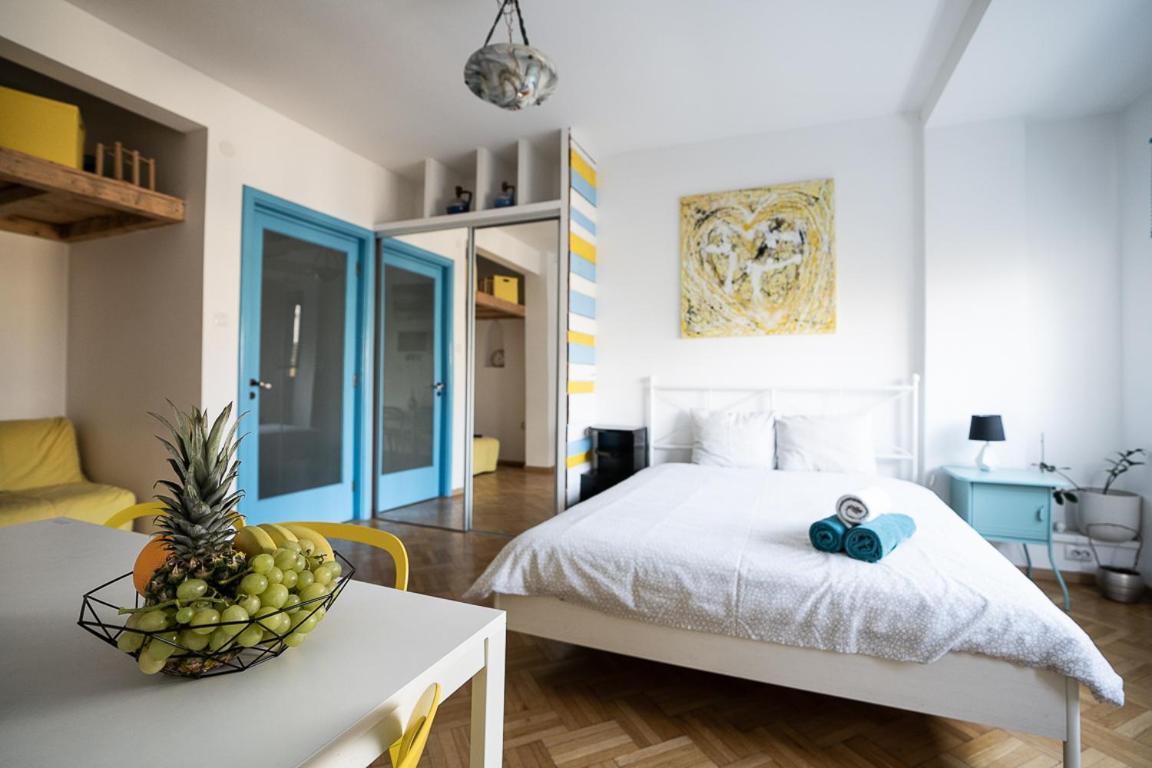 Central Studio At Cismigiu Park Apartment Bucharest Exterior photo